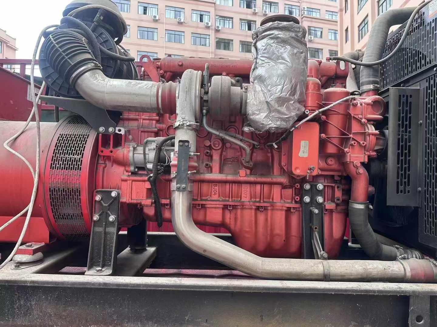 隆回如何选择适合 600kW 柴油发电机组的过载保护器？