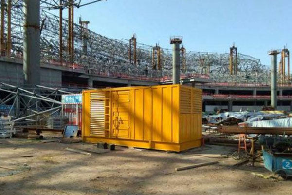隆回发电机出租如何判断空气滤清器是否需要更换？